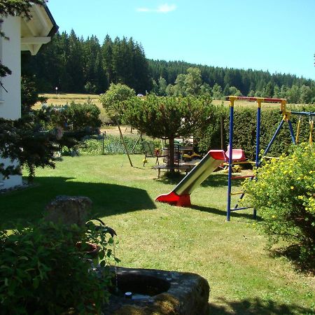 Schoenes Doppelzimmer Mit Separater Kueche Im Noerdlichen Nationalpark Schwarzwald Форбах Екстериор снимка